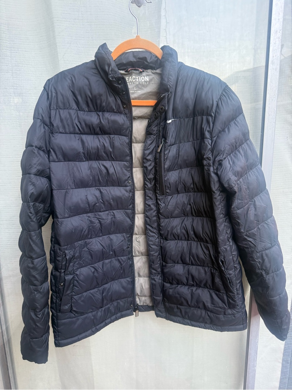 Kenneth Cole Reaction Men's Black Quilted Puffer Jacket with Contrast Lining